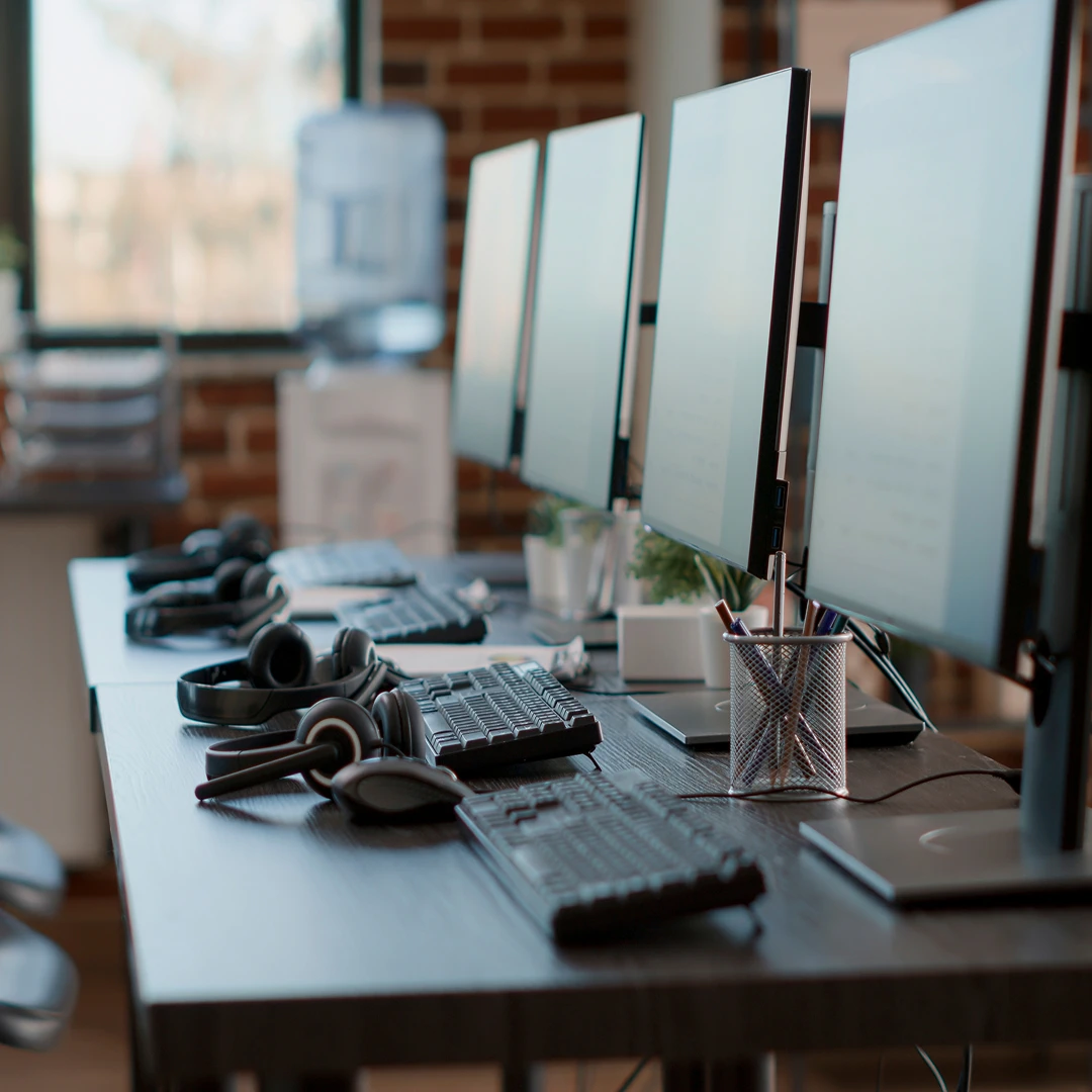 Fully equipped workstations for customer support team in Ukraine